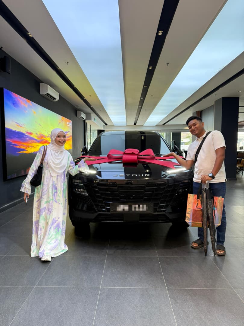 Couple delivery — Jetour Dashing, BK Autoworld Puchong