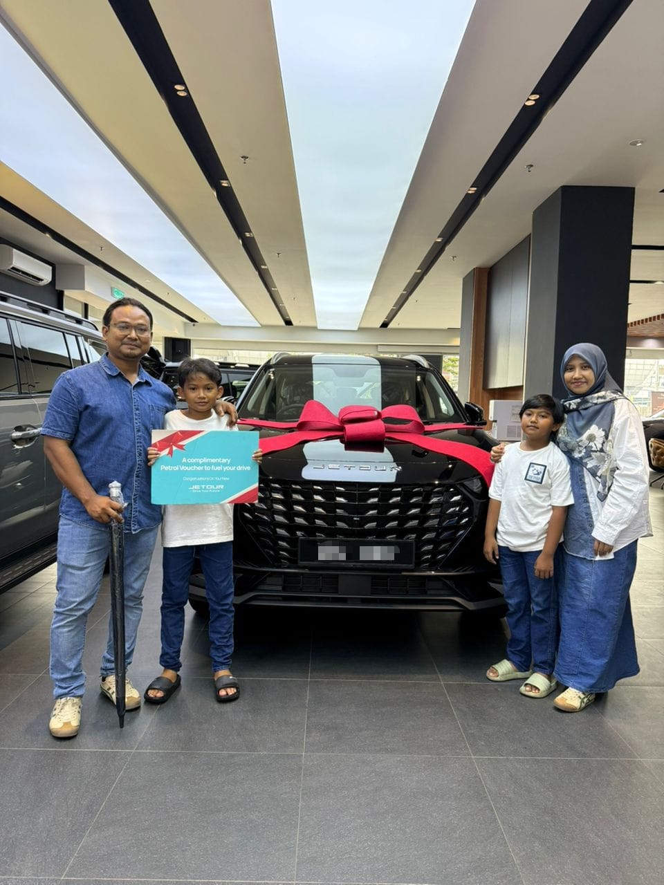 Family delivery — Jetour VT9, BK Autoworld Puchong